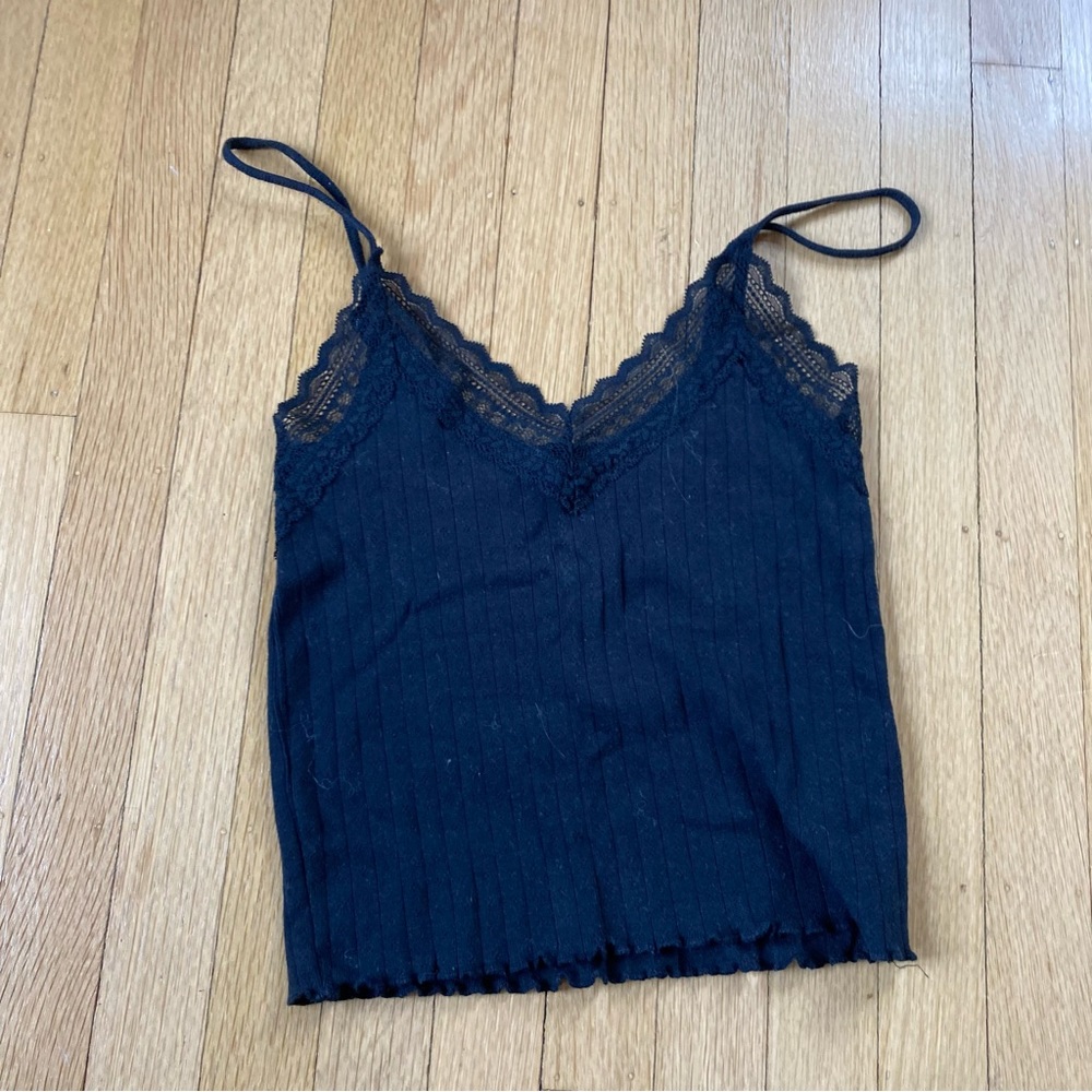 AE lace trim tank top